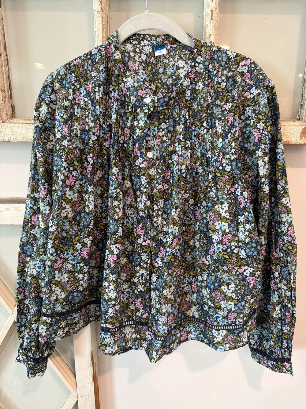 Old Navy size large floral blouse top shirt